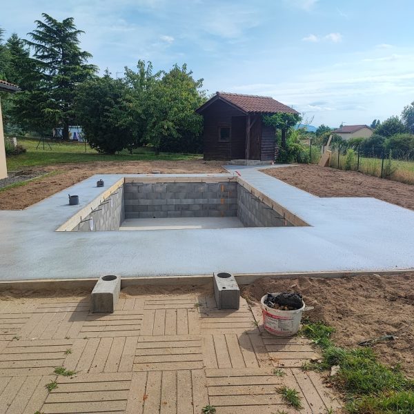 construction piscine béton