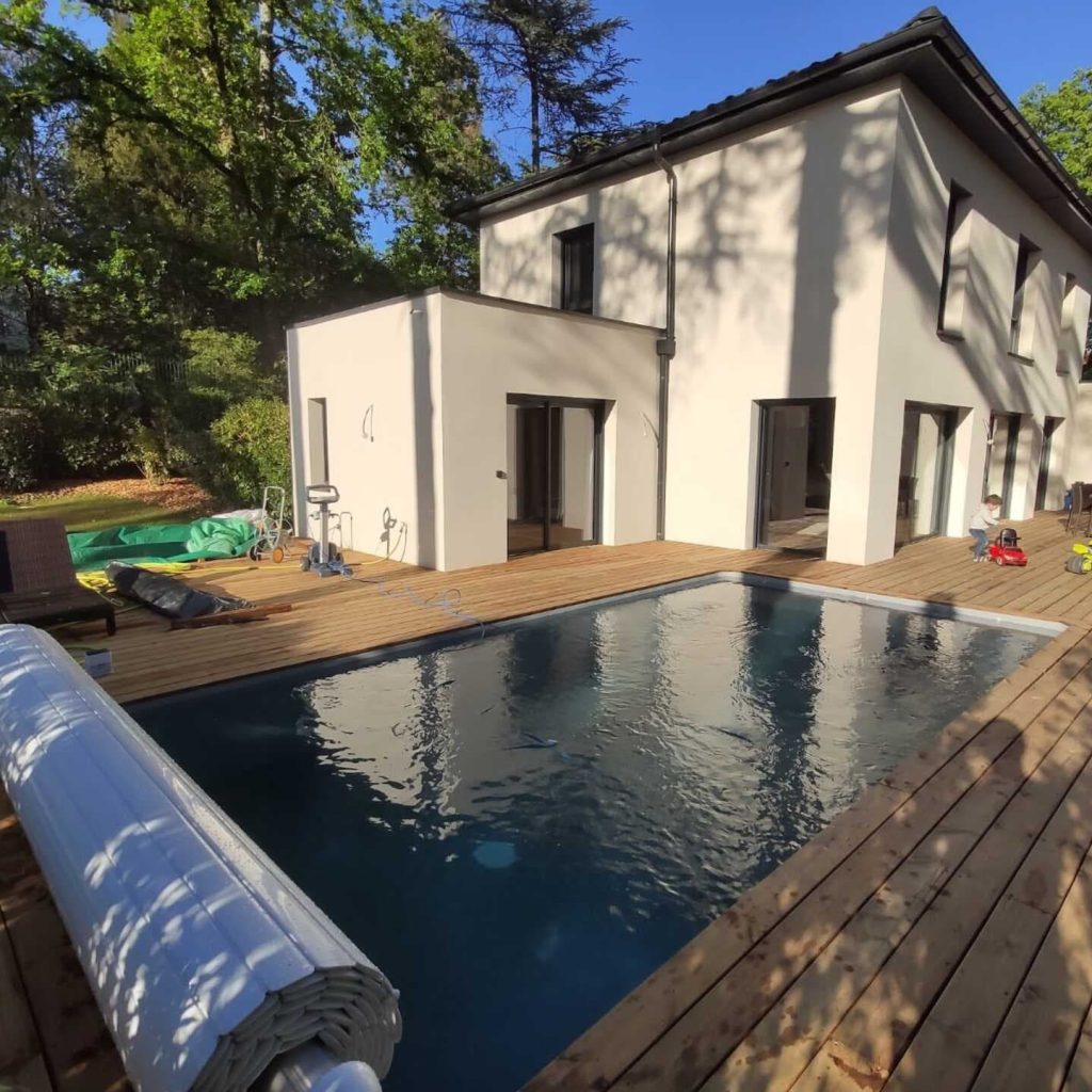 construction-piscine-beton-loire-1694331061058